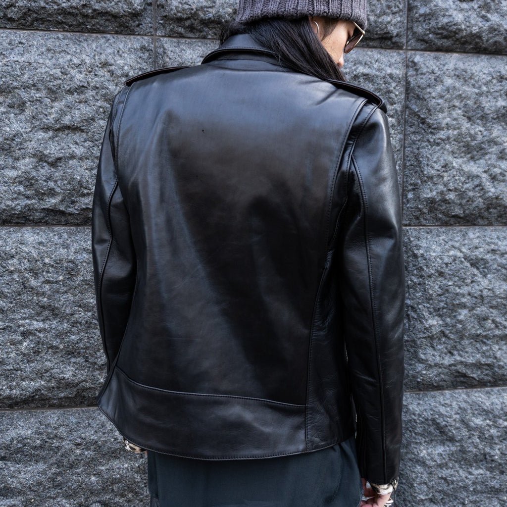 染料で仕上げた STRUM初の茶芯ライダース『JOEY』 – STRUM OFFICIAL