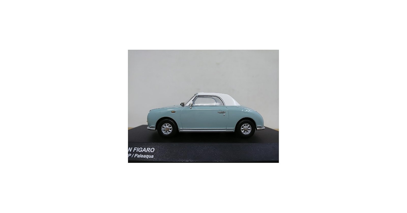 Amazon | □ 京商 1/43 NISSAN FIGARO OPEN TOP ペールアクア/ブルー