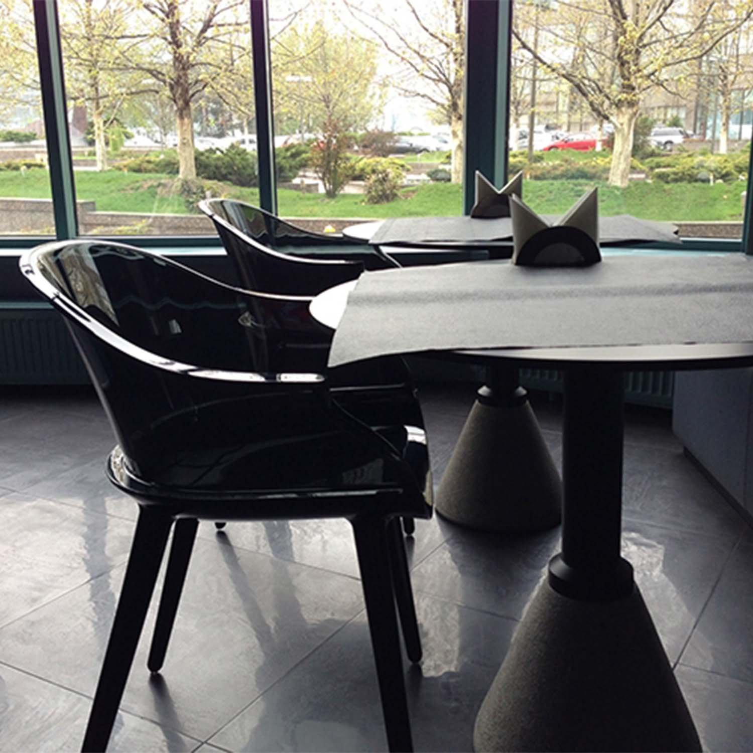 Cyborg / MAGIS｜おしゃれな什器の企画・製造・販売 SHOP COPACK